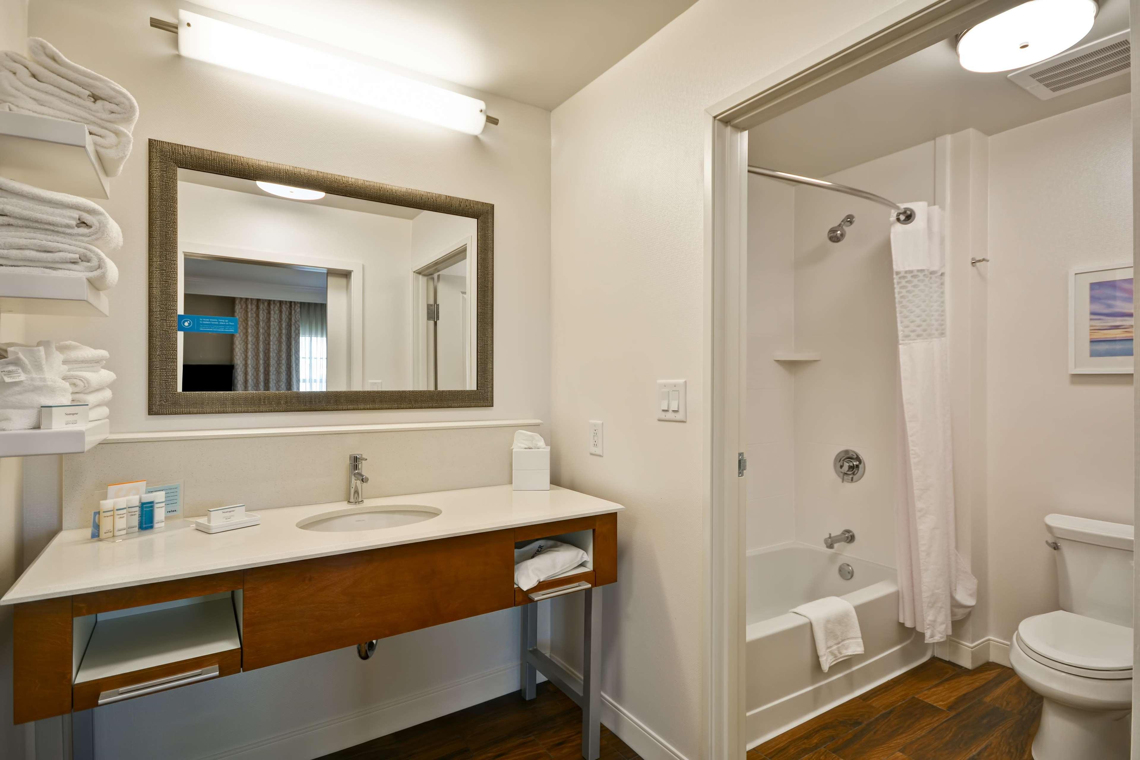 Hampton Inn & Suites Charleston Airport North Charleston Bagian luar foto